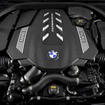 BMW-M850i-engine