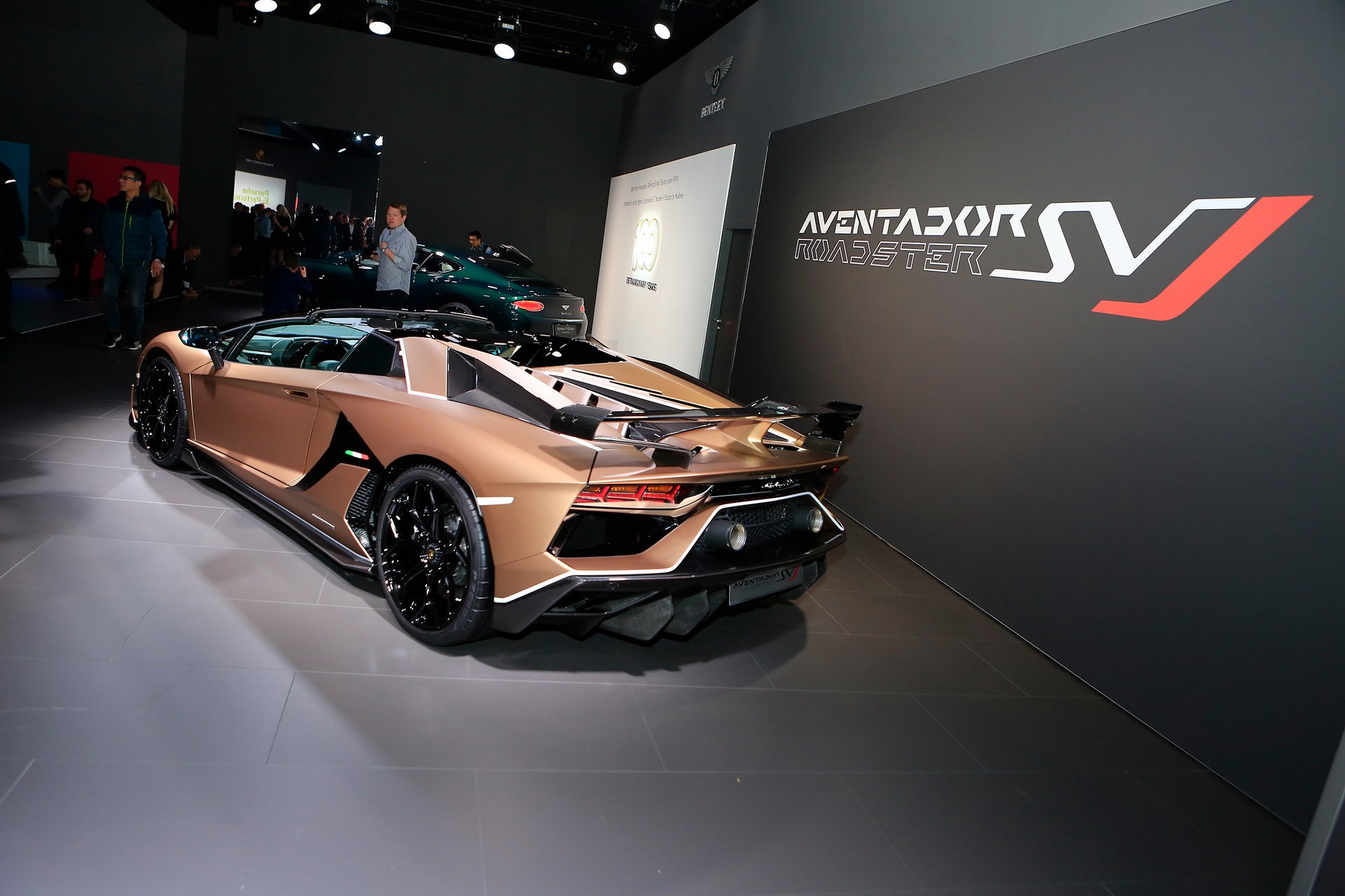 Lamborghini Aventador Roadster Golden